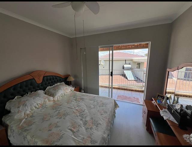 3 BEDROOM TOWNHOUSE FOR SALE IN MISTY BAY